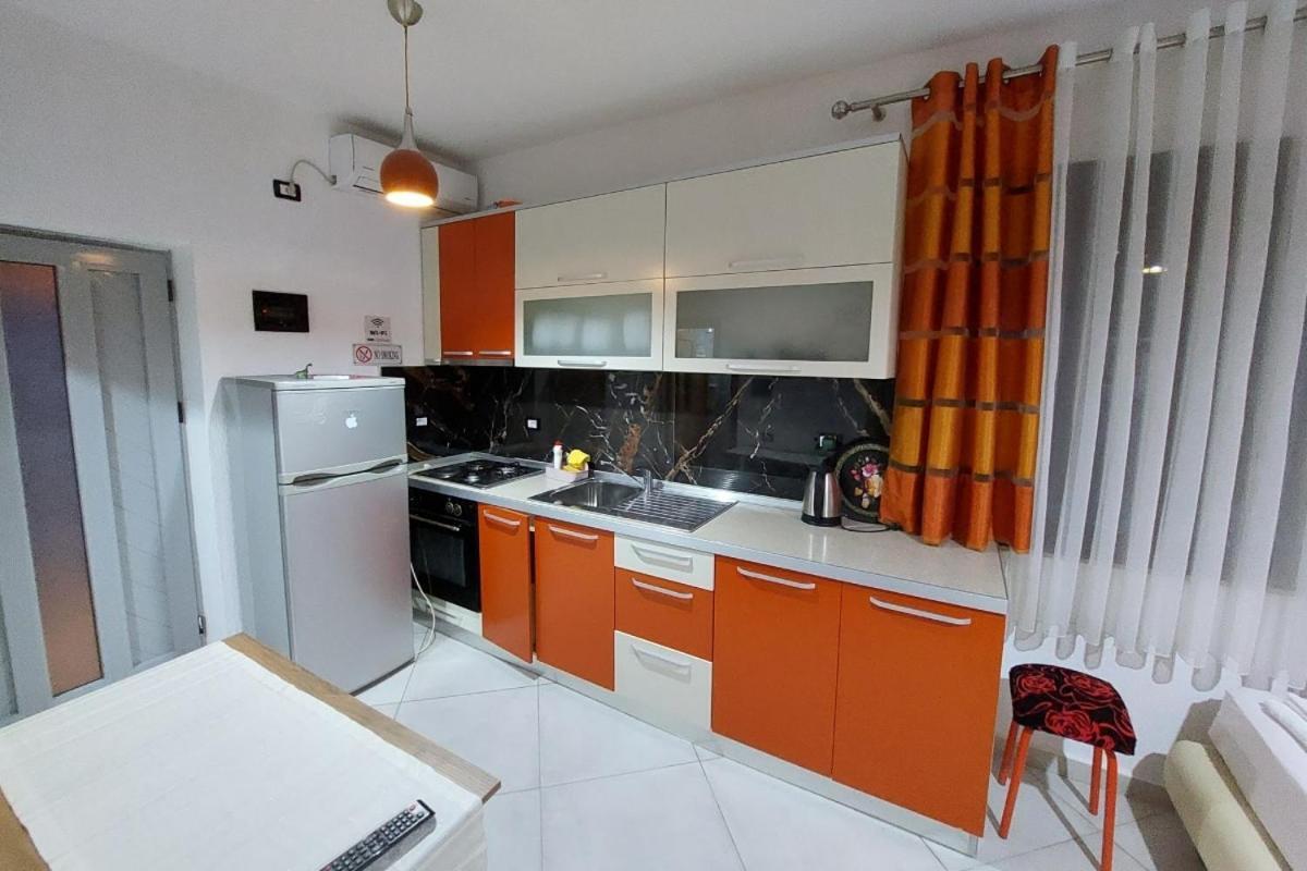 Villa Heljos Apartaments Vlorë 외부 사진