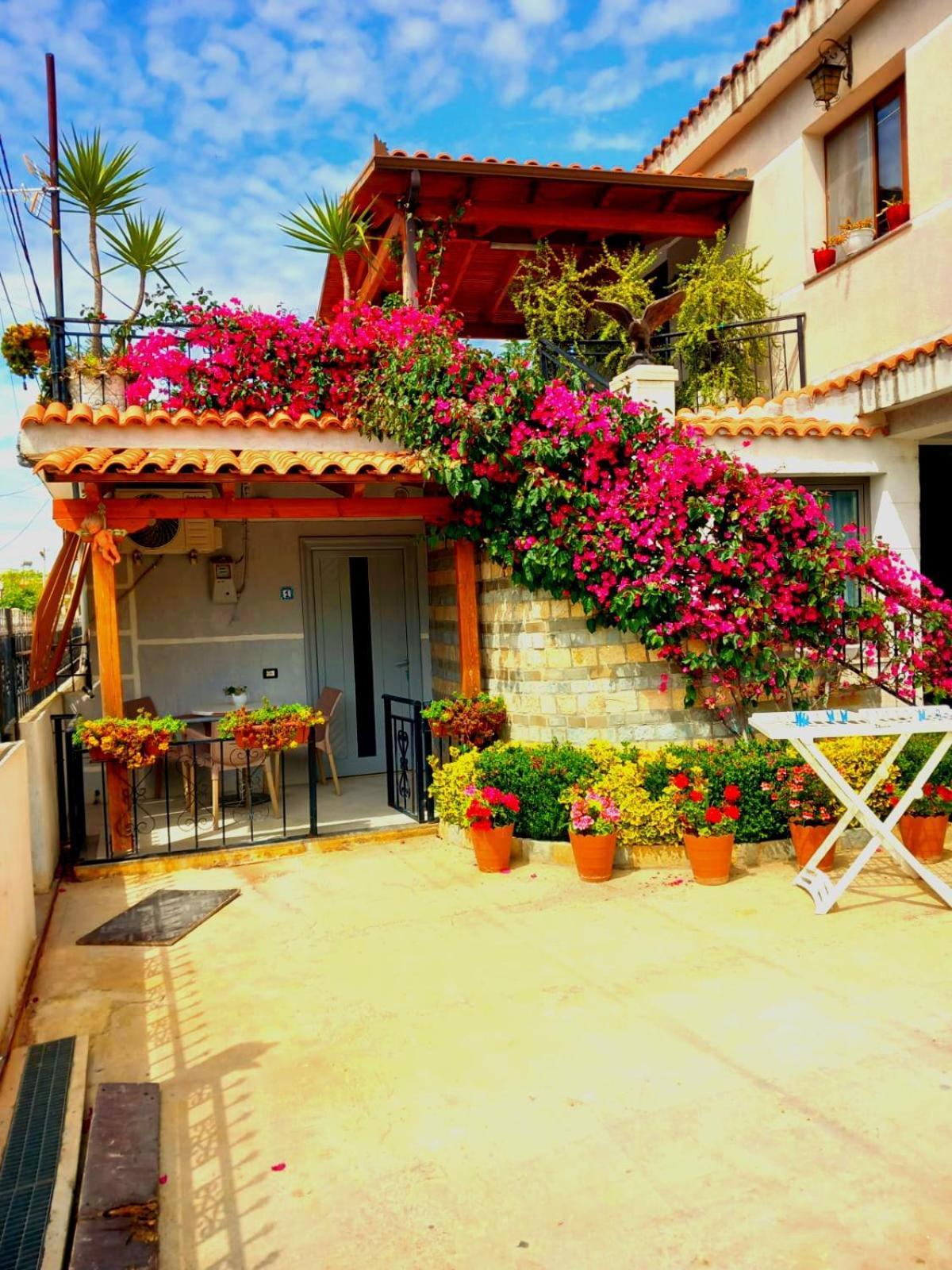 Villa Heljos Apartaments Vlorë 외부 사진