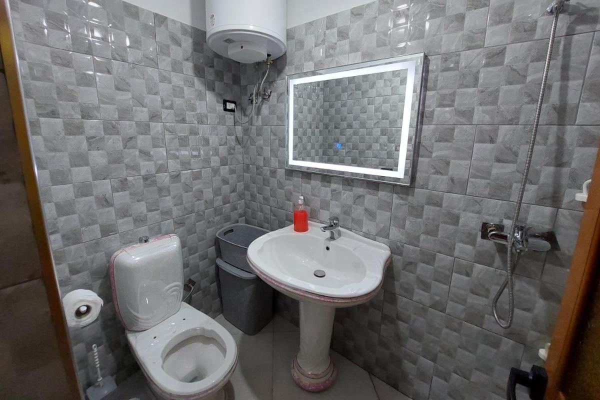 Villa Heljos Apartaments Vlorë 객실 사진