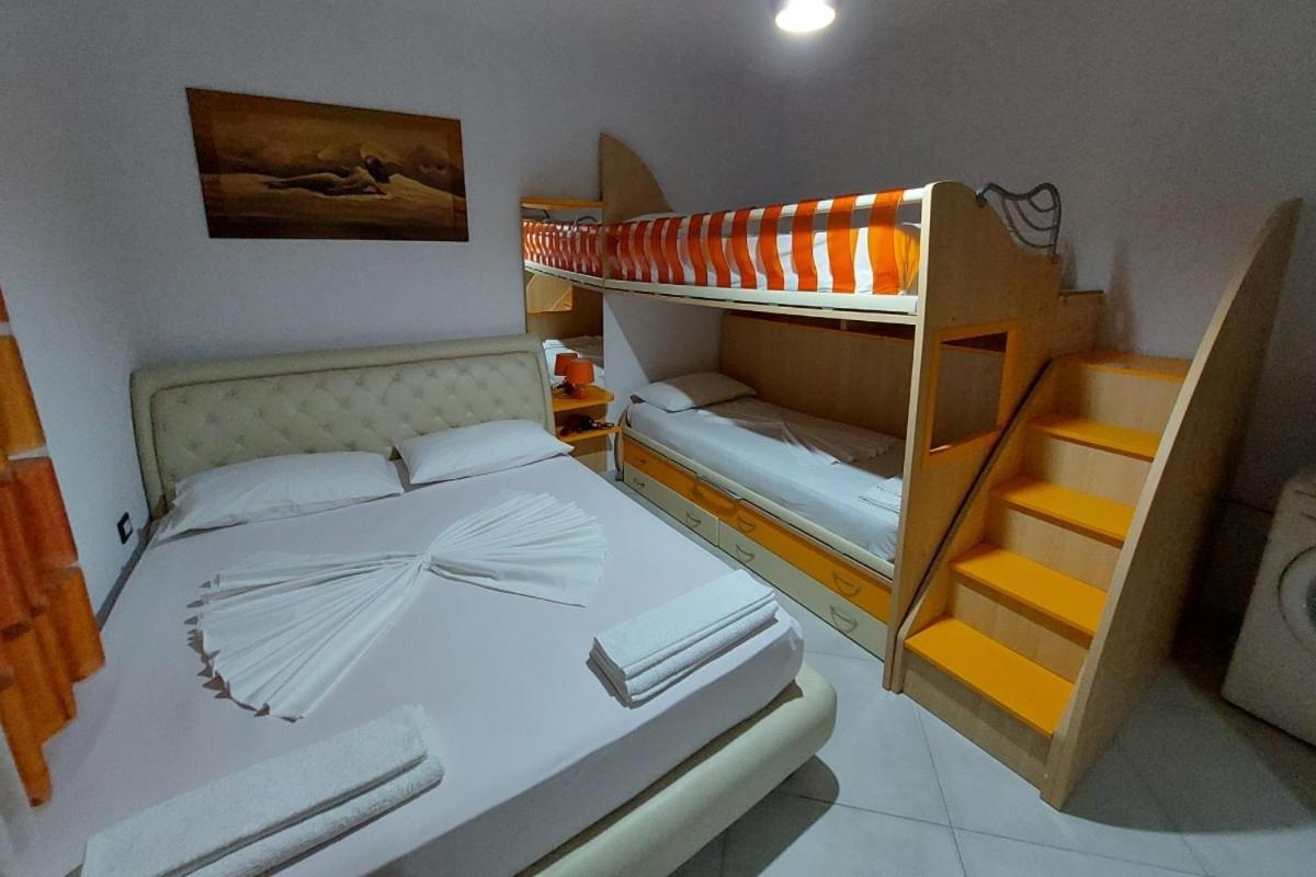 Villa Heljos Apartaments Vlorë 객실 사진