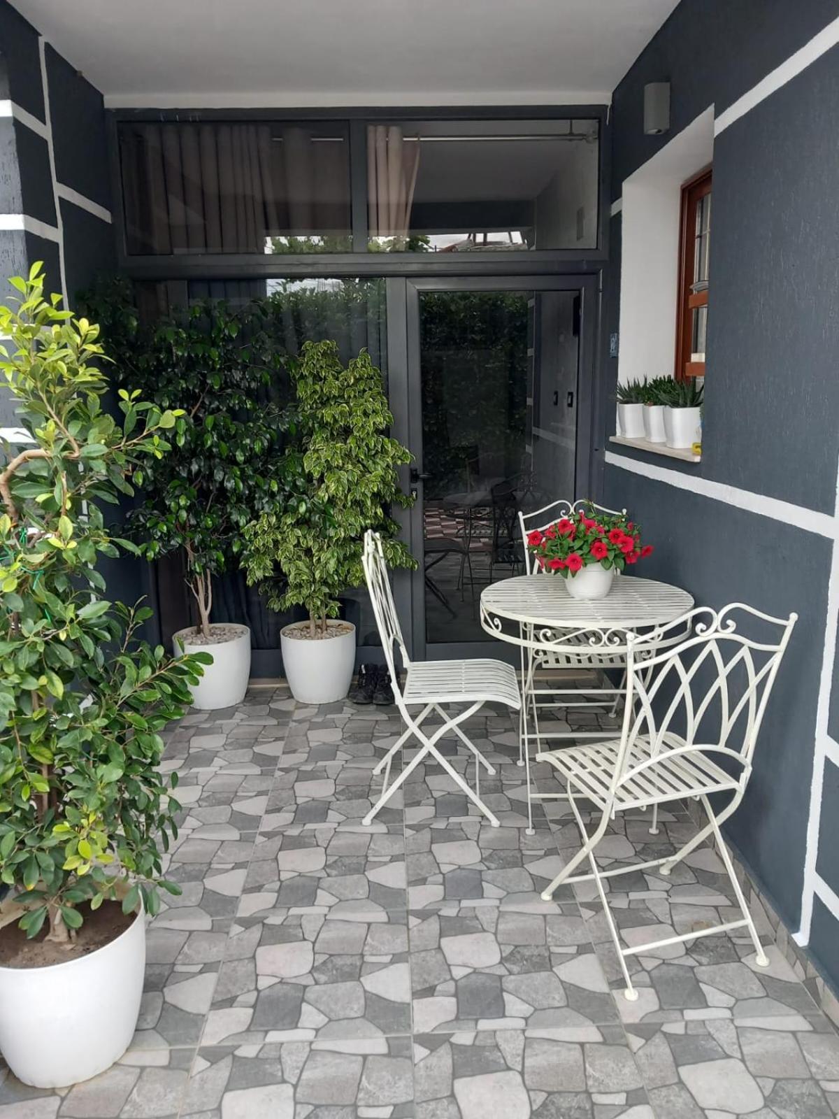 Villa Heljos Apartaments Vlorë 외부 사진